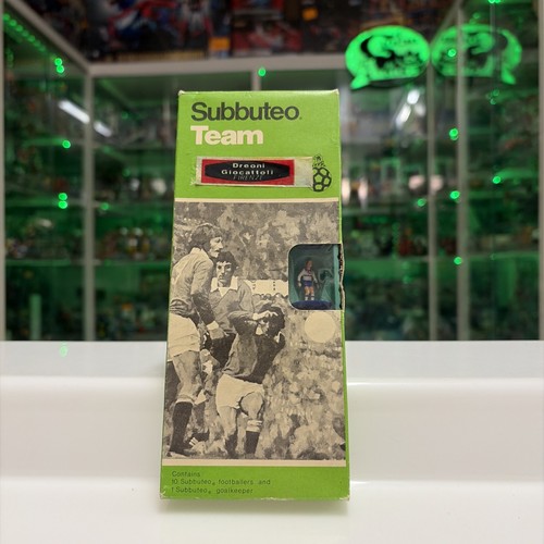 Subbuteo team ref 329 new - ref.,