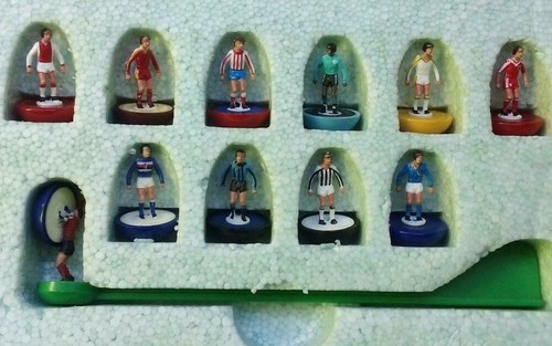Spare players subbuteo - 1,